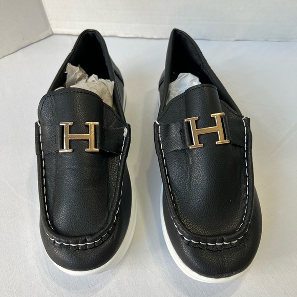 Slip-on Loafer ladies black shoes, size 7 - Picture 2 of 5